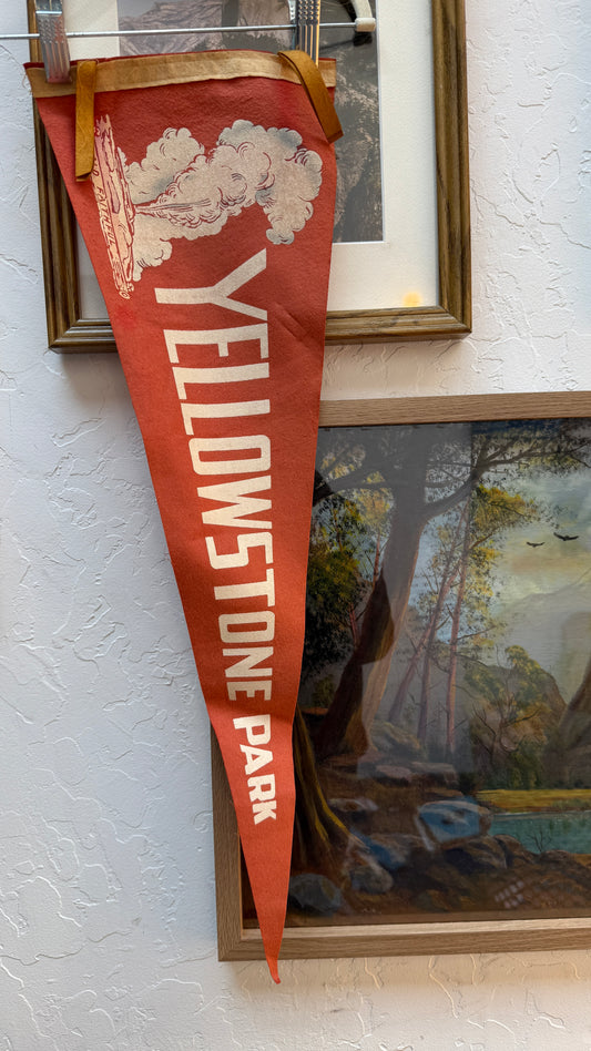 Vintage Yellowstone Pendant Banner